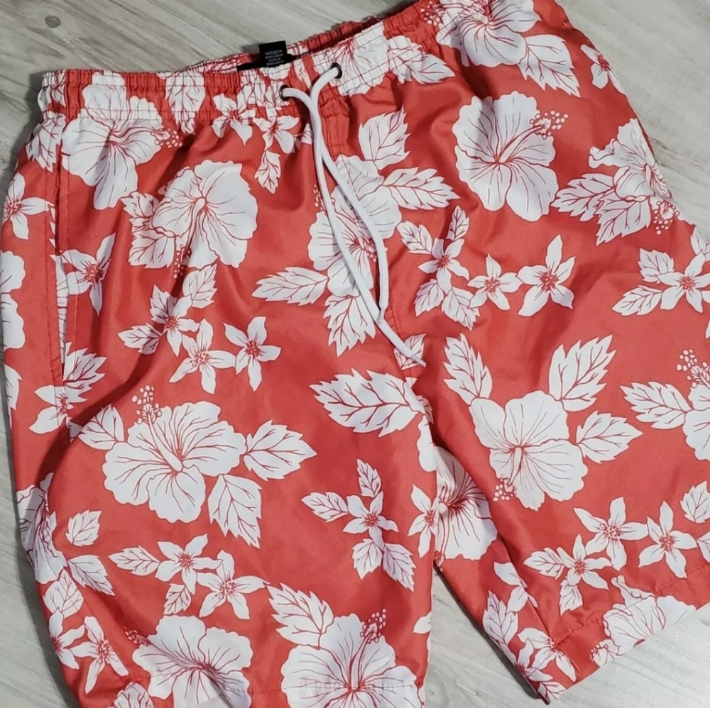 Men's forever 21 floral coral swim trunks Size Med